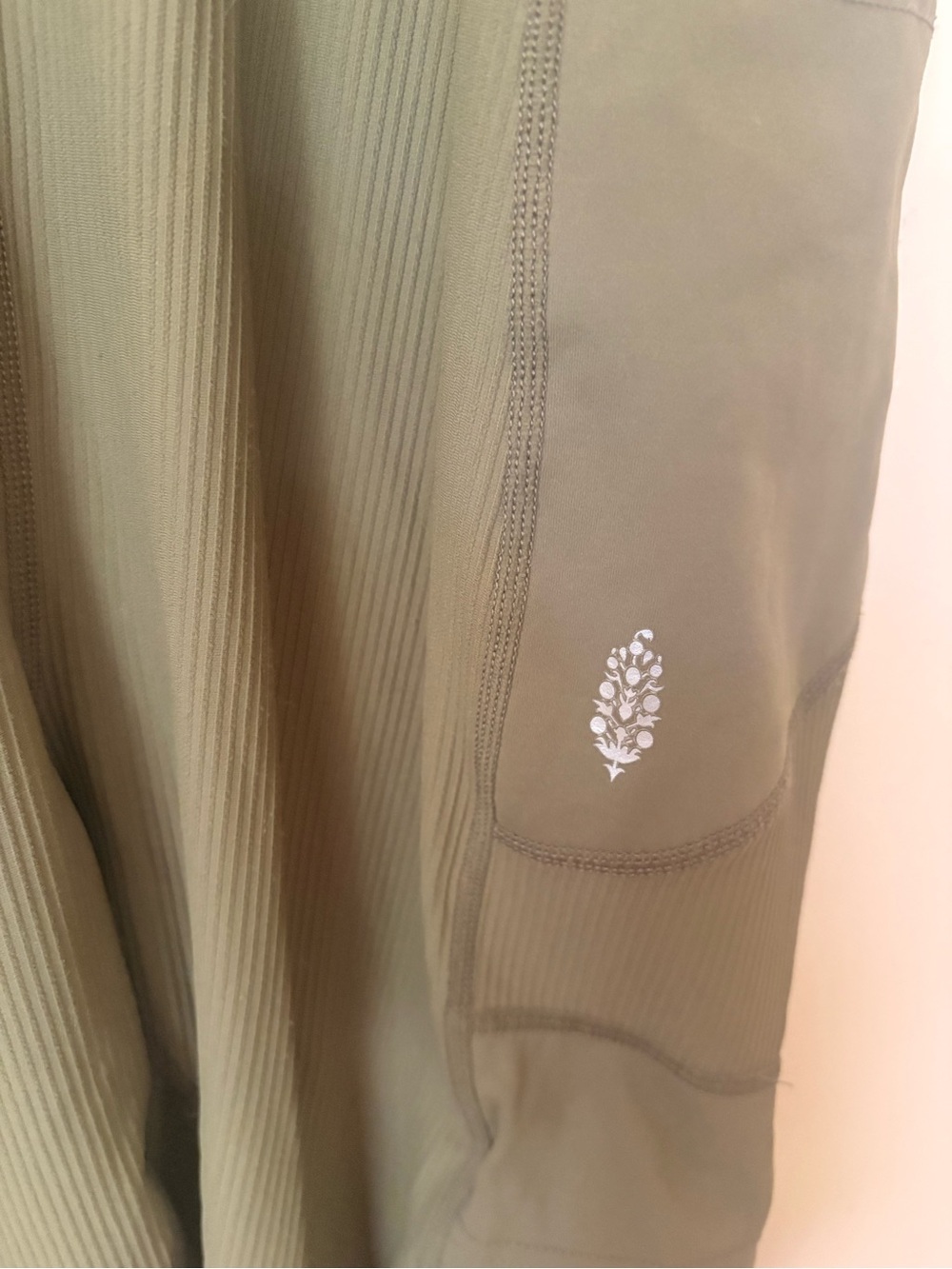 FP Movement Take a Hike Harem Pants, size XS - Picture 2 of 13